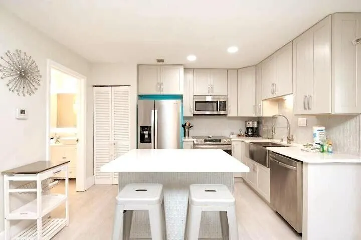 Marvelous Mermaid Lake View Central Destin Holiday home